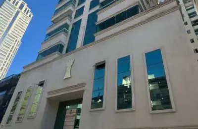 Apartamento com 3 quartos à venda na Rua 283, 142, Meia Praia, Itapema