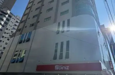 Apartamento com 3 quartos à venda na Rua 224, 10, Meia Praia, Itapema