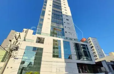 Apartamento de 180m² com três suítes no centro de brusque