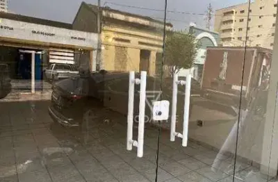 Oportunidade imperdível: salão comercial em localização privilegiada!*