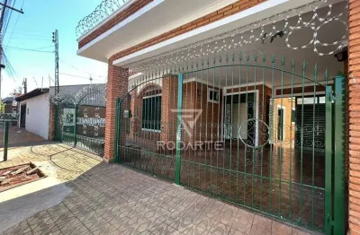 Casa térrea charmosa e bem conservada – excelente localização próx. à usp!