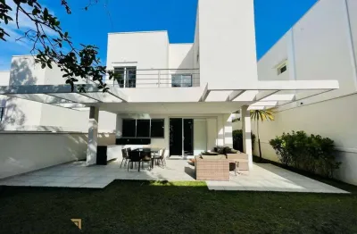 Casa em condomínio fechado com 3 quartos para alugar na Rua dos Vidoeiros, 1, Sítios de Recreio Gramado, Campinas