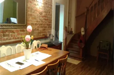 Casa de vila à venda com 3 quartos, sendo 1 suíte,  em tijuca, rio de janeiro - rj