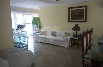 Cobertura à venda com 3 quartos, sendo 3 suítes,  no condomínio Edificio Cardoso, Rio de Janeiro - RJ