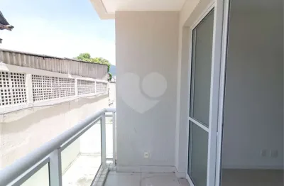 Apartamento à venda com 2 quartos, sendo 1 suíte,  no condomínio jardins da vila, rio de janeiro - rj