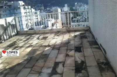 Cobertura à venda com 2 quartos, sendo 1 suíte,  no condomínio edifício 'chateau chenonceaux', rio de janeiro - rj