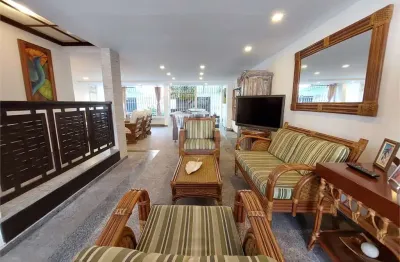 Casa de vila à venda com 4 quartos, sendo 2 suítes,  em tijuca, rio de janeiro - rj