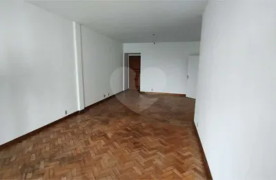 Apartamento à venda com 4 quartos, sendo 2 suítes,  no condomínio Edificio Sa IV, Rio de Janeiro - RJ