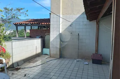 Cobertura à venda com 2 quartos, sendo 1 suíte,  no condomínio los angeles, rio de janeiro - rj