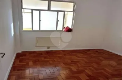 Apartamento à venda com 2 quartos no condomínio edificio marazul, rio de janeiro - rj