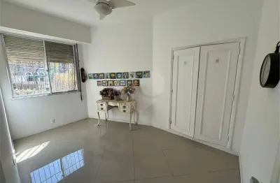 Apartamento à venda com 3 quartos em rio comprido, rio de janeiro - rj