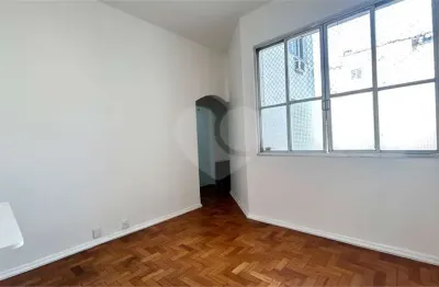 Apartamento à venda com 1 quarto no condomínio Edificio Berêngo, Rio de Janeiro - RJ