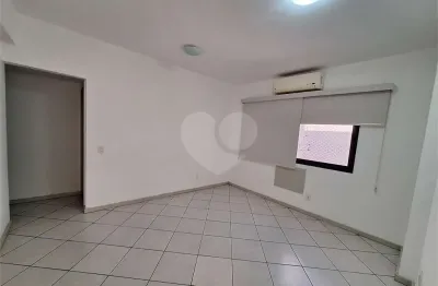Apartamento à venda com 2 quartos, sendo 1 suíte,  no condomínio edf. placido de castro, rio de janeiro - rj