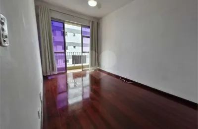 Apartamento à venda com 2 quartos, sendo 1 suíte,  no condomínio edifício 'val gardena', rio de janeiro - rj