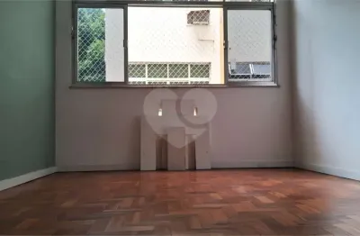 Apartamento à venda com 2 quartos, sendo 1 suíte,  no condomínio pio xii, rio de janeiro - rj