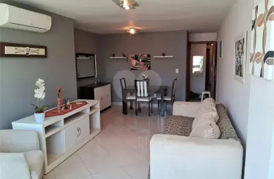 Apartamento à venda com 3 quartos no condomínio . . . . .. . . . ., rio de janeiro - rj