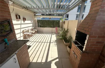 Cobertura à venda com 2 quartos no condomínio r. dos araújos, 70, rio de janeiro - rj