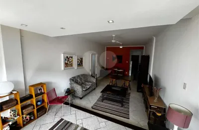 Apartamento à venda com 3 quartos, sendo 1 suíte,  no condomínio Sao Salvador., Rio de Janeiro - RJ