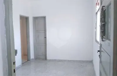 Apartamento para alugar com 3 quartos, sendo 1 suíte,  no condomínio marechal., rio de janeiro - rj