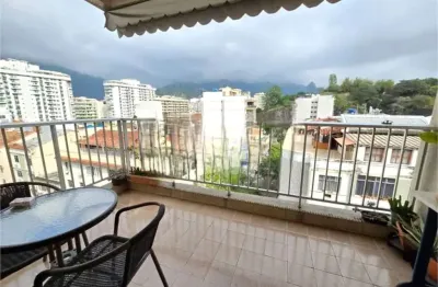 Cobertura à venda com 3 quartos, sendo 1 suíte,  no condomínio José Higino, Rio de Janeiro - RJ