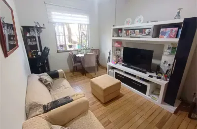 Apartamento à venda com 2 quartos no condomínio Edificio Gurupi, Rio de Janeiro - RJ