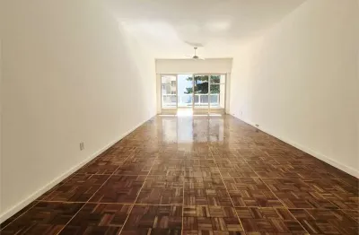 Apartamento à venda com 2 quartos, sendo 1 suíte,  no condomínio edifício solar silva costa, rio de janeiro - rj