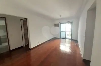 Apartamento à venda com 2 quartos, sendo 1 suíte,  no condomínio edifício araujo pena, rio de janeiro - rj