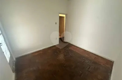 Apartamento para alugar com 3 quartos no condomínio gonçalves crespo, rio de janeiro - rj