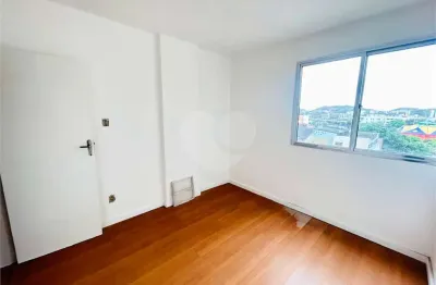 Apartamento à venda com 2 quartos no condomínio Edifício Salvador de Sá, Rio de Janeiro - RJ