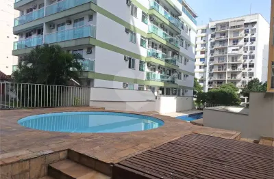 Apartamento à venda com 2 quartos no condomínio do edifício marupiara, rio de janeiro - rj