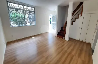 Casa de vila à venda com 2 quartos em tijuca, rio de janeiro - rj