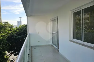 Apartamento à venda com 3 quartos, sendo 1 suíte,  no condomínio da passagem, rio de janeiro - rj