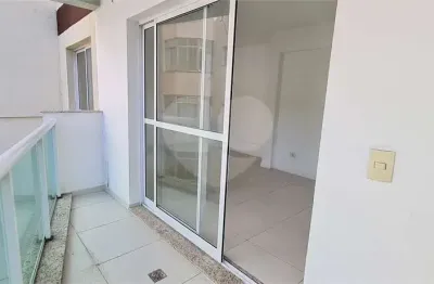 Apartamento à venda com 3 quartos, sendo 1 suíte,  no condomínio da passagem, rio de janeiro - rj
