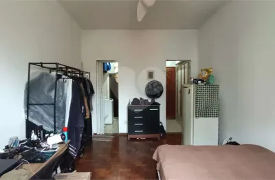 Kitnet à venda com 1 quarto no condomínio edifício ana arosa, rio de janeiro - rj