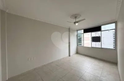 Apartamento à venda com 3 quartos, sendo 1 suíte,  no condomínio edifício general alcyr paula freitas coelho, rio de janeiro - rj