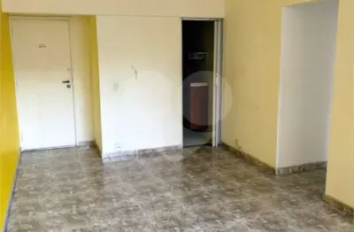Apartamento à venda ou para alugar com 2 quartos, sendo 1 suíte,  no condomínio do edifício ojan, rio de janeiro - rj