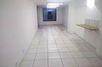 Loja à venda no condomínio edifício prado junior, rio de janeiro - rj