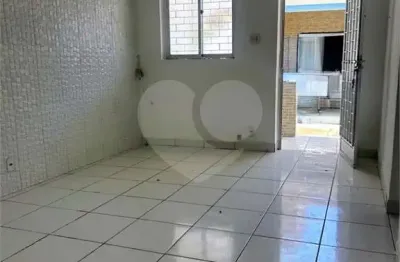 Casa de vila à venda com 2 quartos em freguesia, rio de janeiro - rj