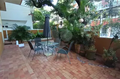 Apartamento à venda com 3 quartos no condomínio Ed Maria Angelica, Rio de Janeiro - RJ