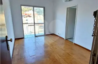 Apartamento à venda com 3 quartos, sendo 1 suíte,  no condomínio Fábio da Luz, Rio de Janeiro - RJ