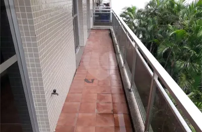 Apartamento à venda com 3 quartos, sendo 1 suíte,  no condomínio Do Edificio Ilana, Rio de Janeiro - RJ