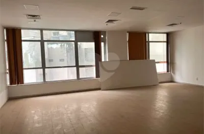 Sala para alugar no condomínio Edifício São Bento Oito, Rio de Janeiro - RJ