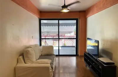 Apartamento à venda com 3 quartos, sendo 1 suíte,  no condomínio Parque Residencial Três Rios, Rio de Janeiro - RJ