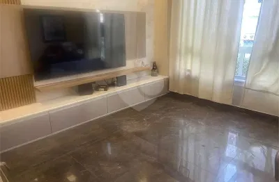 Apartamento à venda com 3 quartos, sendo 1 suíte,  no condomínio Monterei, Rio de Janeiro - RJ