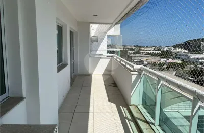 Cobertura à venda com 2 quartos, sendo 1 suíte,  no condomínio Portal Das Américas, Rio de Janeiro - RJ