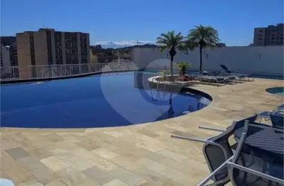 Apartamento para alugar com 2 quartos, sendo 1 suíte,  no condomínio Villa Carioca, Rio de Janeiro - RJ