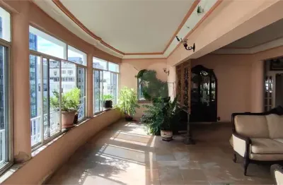 Cobertura à venda com 5 quartos, sendo 1 suíte,  no condomínio Edificio Potiguar, Rio de Janeiro - RJ