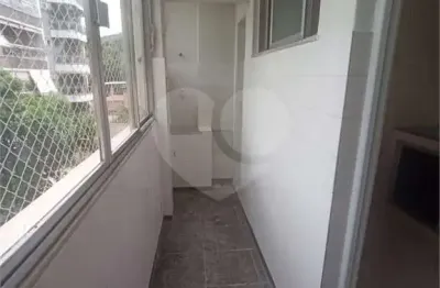 Apartamento à venda com 3 quartos no condomínio Jeronimo Lemos, Rio de Janeiro - RJ