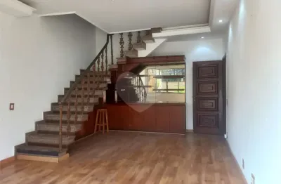 Casa à venda com 3 quartos, sendo 1 suíte,  em Tijuca, Rio de Janeiro, RJ