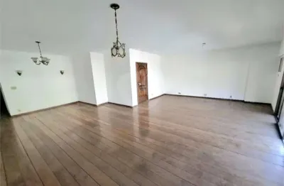 Apartamento à venda com 3 quartos, sendo 1 suíte,  no condomínio Edifício Hadimarc Iv, Rio de Janeiro - RJ